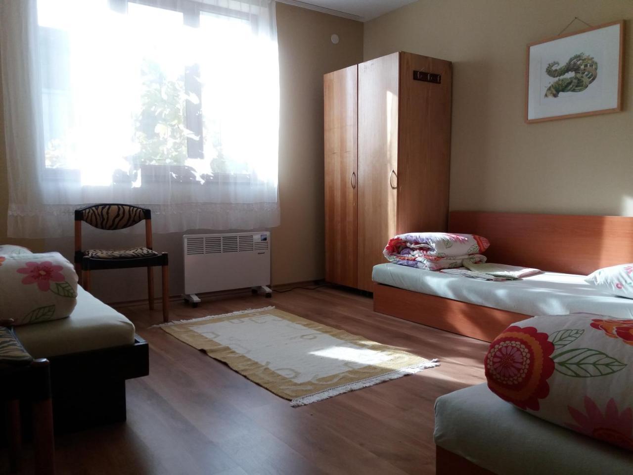 Mihaela Lake Retreat Gnyazdovo Luaran gambar